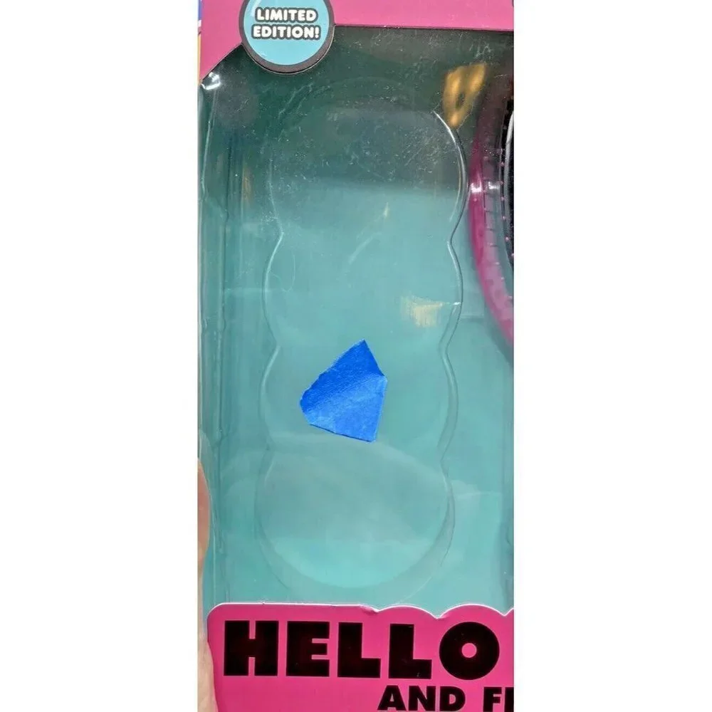 Sanrio Hello Kitty Wet Brush Original Detangler Girls Hair Brush Set No Ties